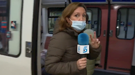 כתבת הטלוויזיה הספרדית, צילום: צילום מסך מתוך Informativos Telecinco 5